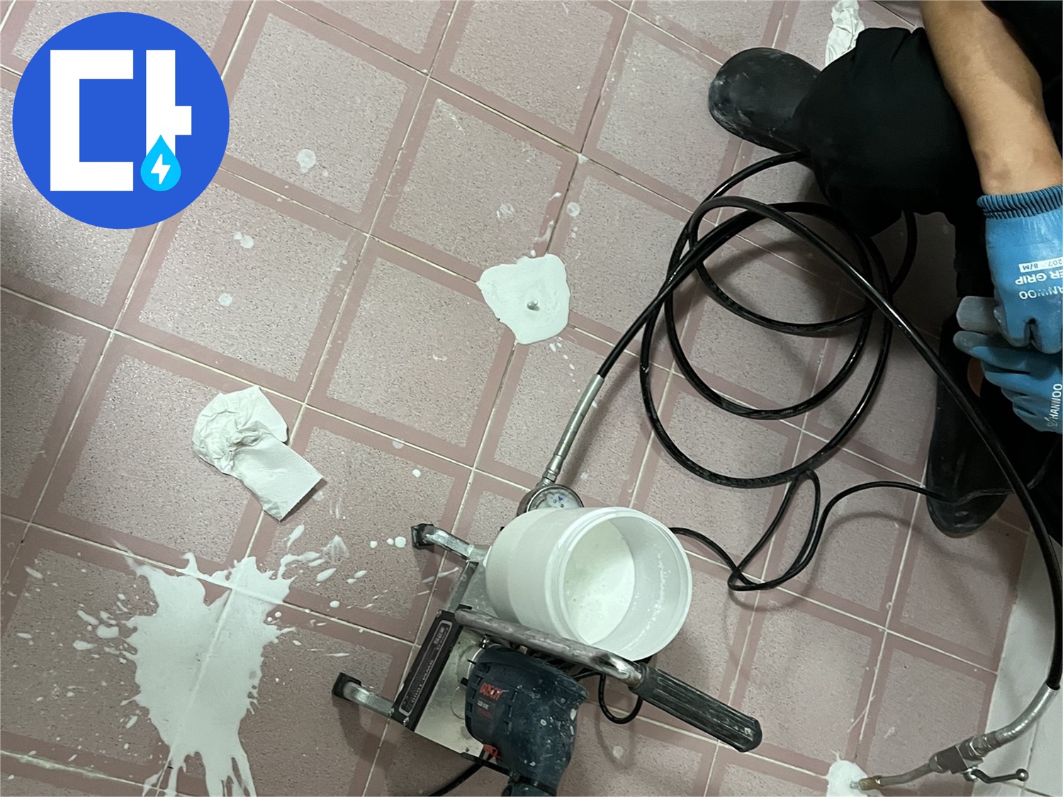 독산동 형제맨션빌 누수 - 확실한 방수 시공으로 누수 재발 걱정 없이 쾌적하게!